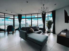 Cuti Home - Relaxing luxurious City Garden Apartment - 5min ride to D1
